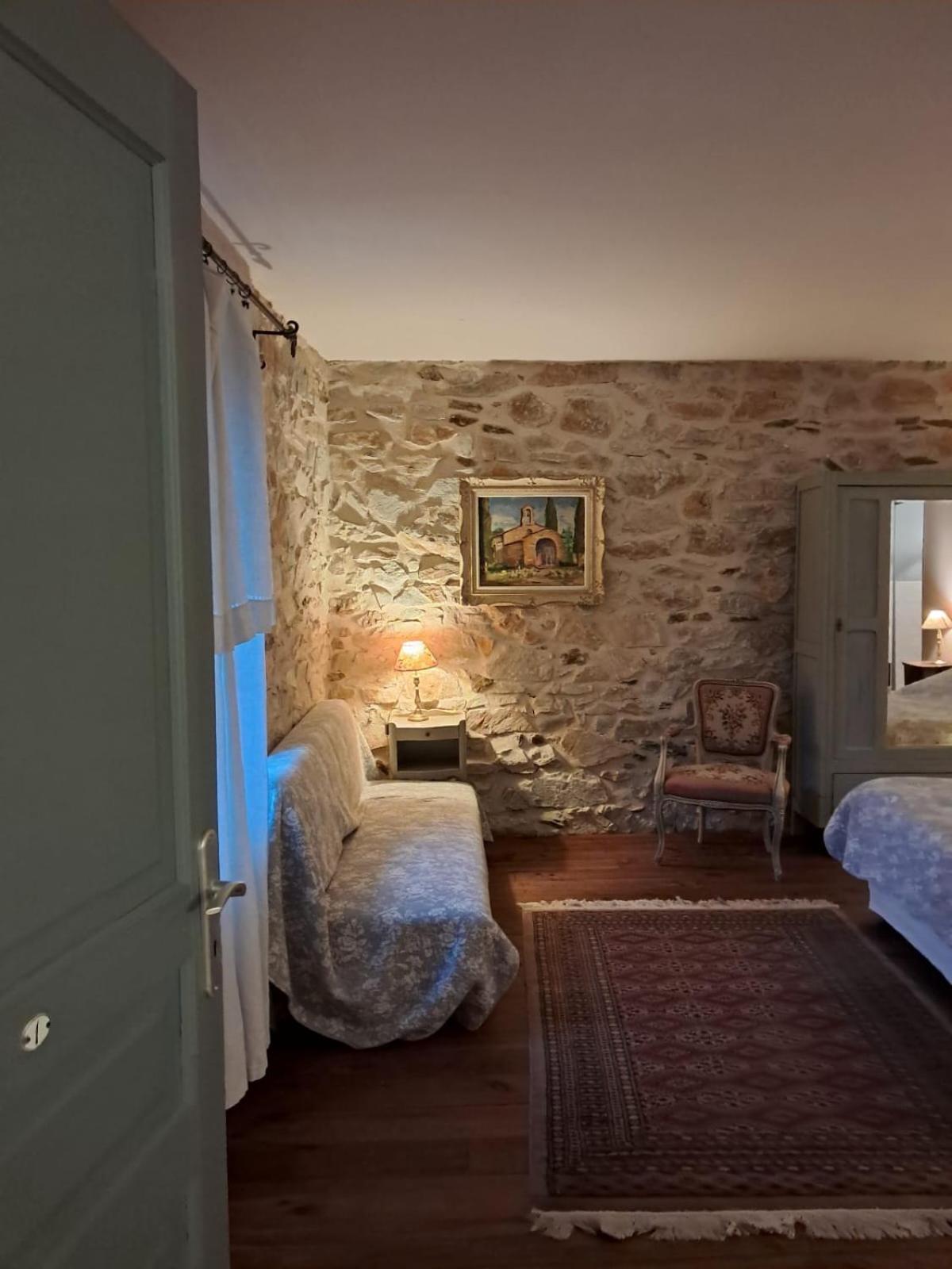 Nabat Le Haut, Chambre Et Table D'Hotes Courniou Eksteriør bilde